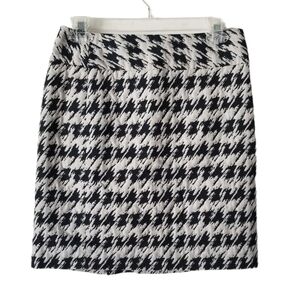 Ann Taylor Petite Houndstooth Print Mini Pencil Skirt Black/White 4P